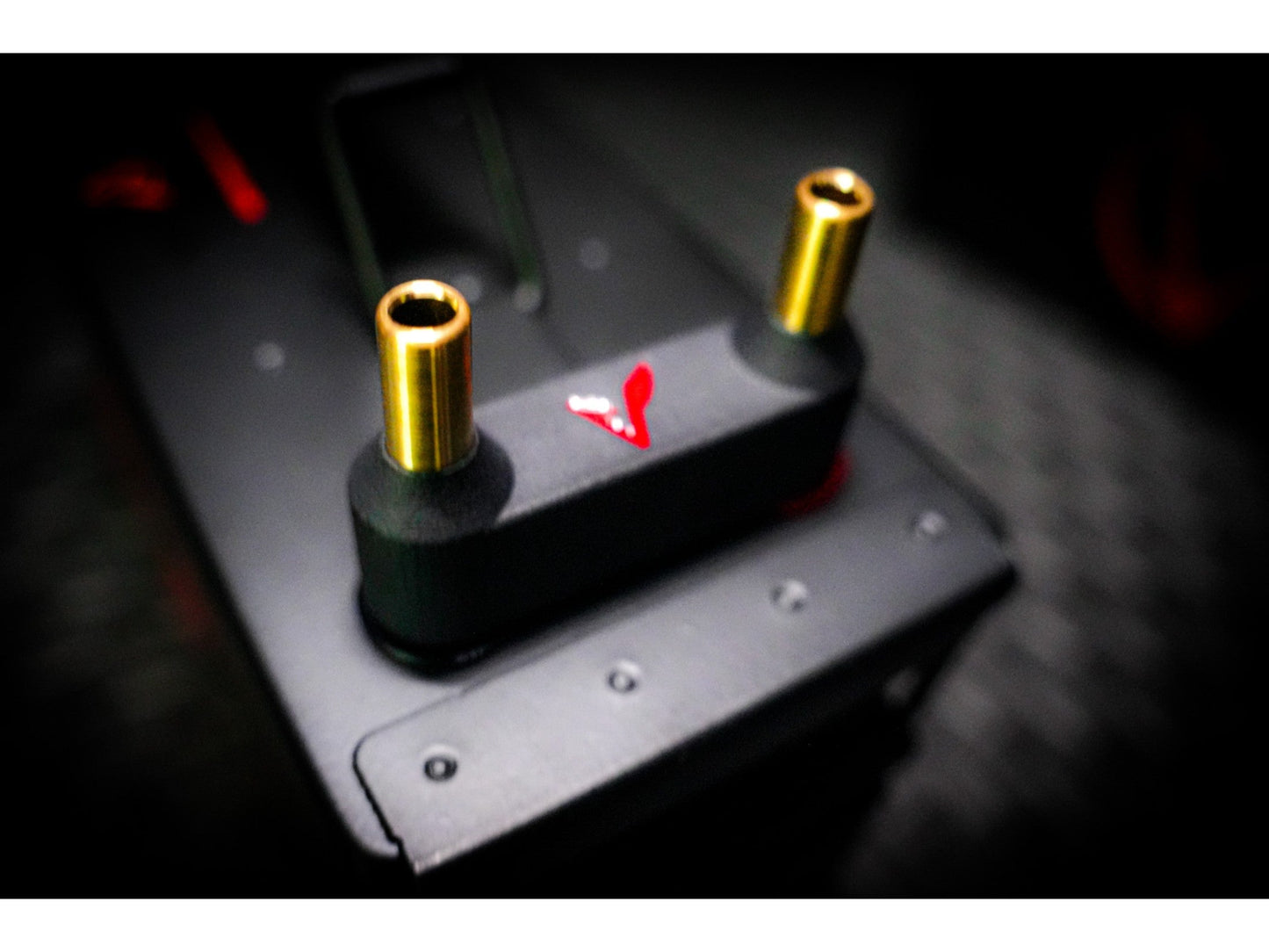 Vanguard speedloader extender adaptor for extended and recessed magazine inlets